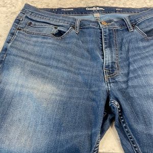 Goodfello mens size 36/32 jeans